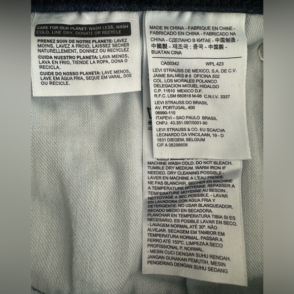 Vintage Levi’s 514 Men’s 36x26 InseamLoose Straight Leg Dark Wash Denim Jeans - Picture 7 of 16